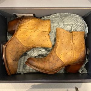 BRAND NEW Lucchese Harley Bootie! Size 8.5!